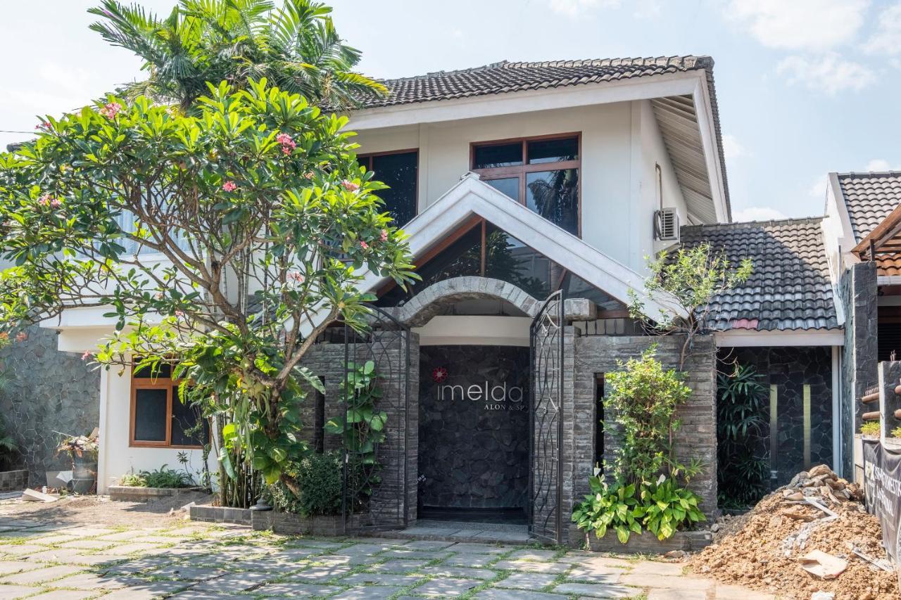 Imelda Residence Setrasari Redpartner Μπαντούνγκ Εξωτερικό φωτογραφία