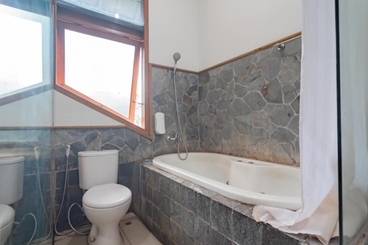 Imelda Residence Setrasari Redpartner Μπαντούνγκ Εξωτερικό φωτογραφία